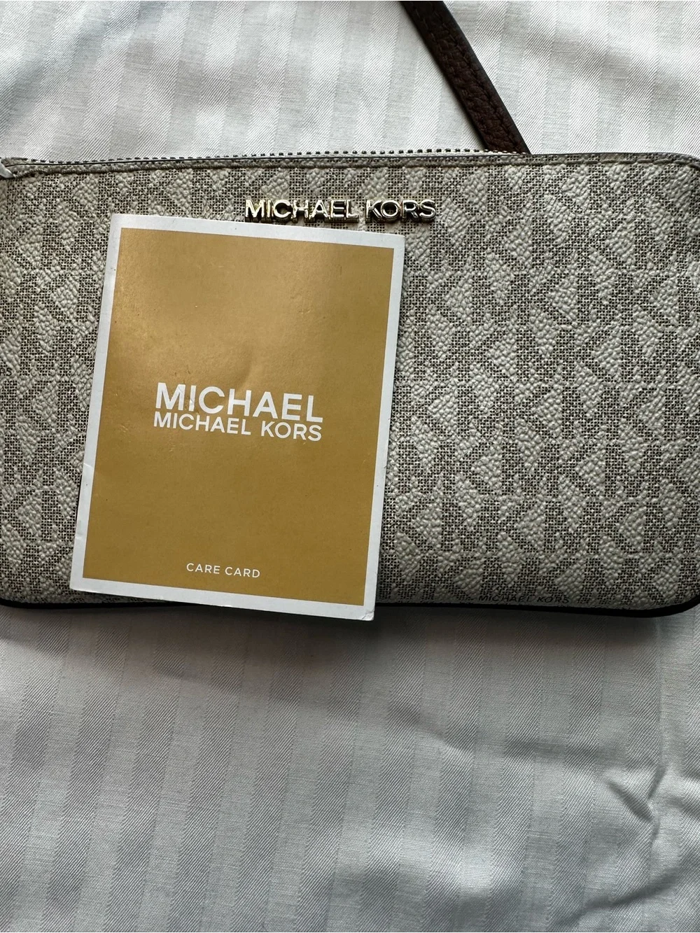 Michael Kors Jet Set Travel Double Zip Wristlet in Signature Vanilla